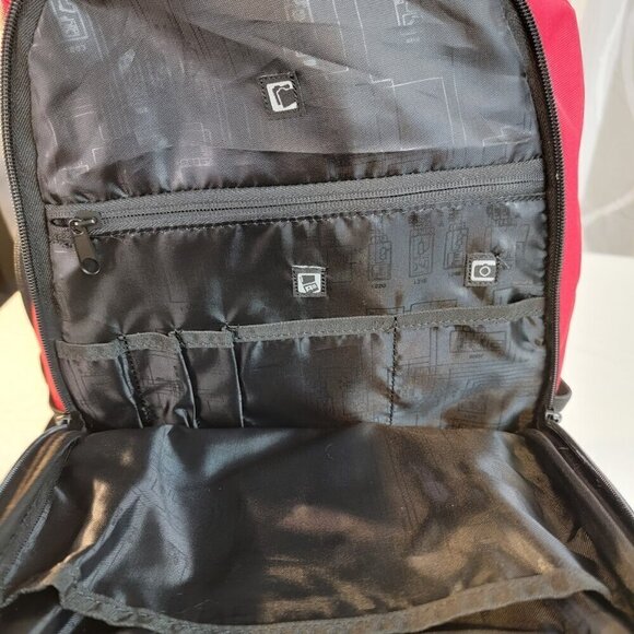 OGIO x EA SPORTS Backpack - Red and Black - Great Condition! - Picture 8 of 13